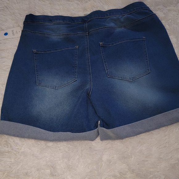 Womans Just Be Denim Pull On Cuff Shorts - Picture 4 of 10